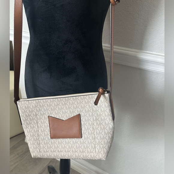 Michael Kors Crossbody bag - Picture 4 of 10